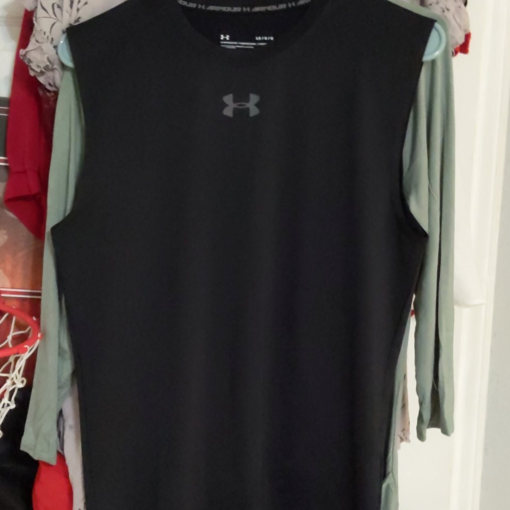 Men's tank